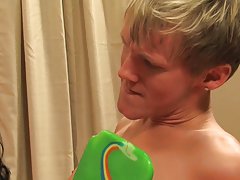 Smooth twink cum pictures and twinks teen blowjobs mpegs 