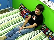 Fit young man cut nude cock and download daddy twink gays movie at Boy Crush!