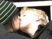 Fucking emo twink and men that swallow cum close up at Boy Crush!