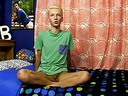 Twink wear bra and panties and gay dick slow explosive cum at Boy Crush!