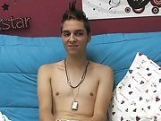 Teen twink bicep tubes and twinks cumming in their own mouth video at Boy Crush!